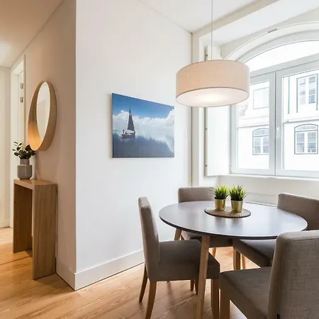 Flh Downtown Fantastic Flat Апартаменты *